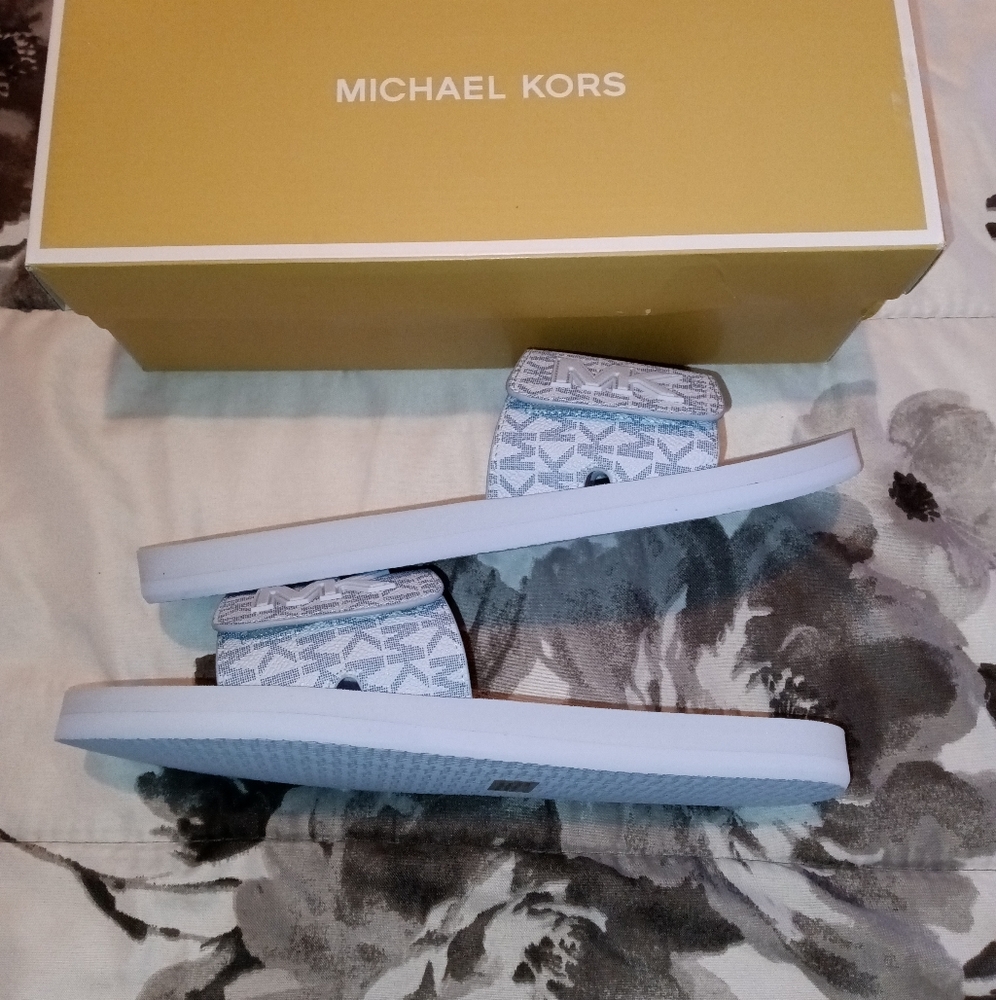 Michael Kors MK Slides Sandals - Picture 3 of 10